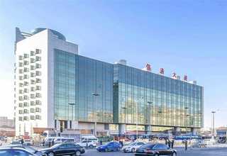 白云照顾老人的保姆照顾小孩